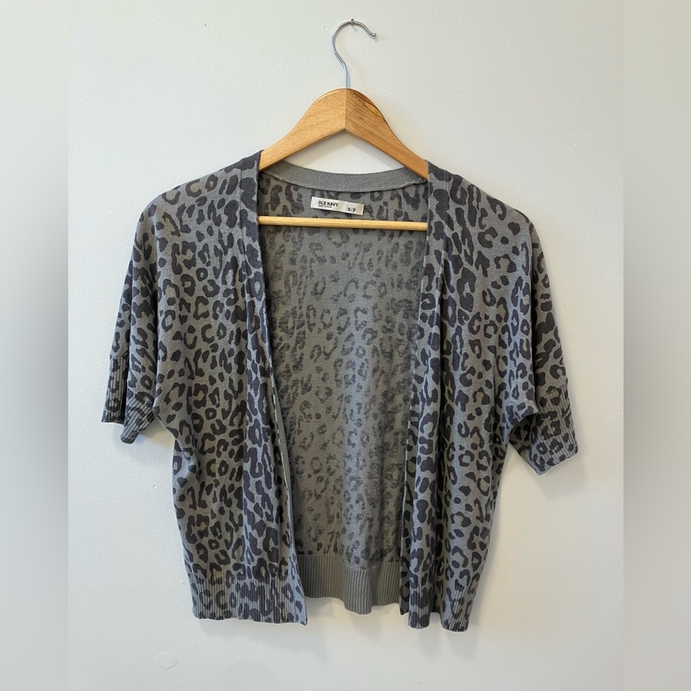 Old Navy Grey Cheetah Print Cropped Cardigan